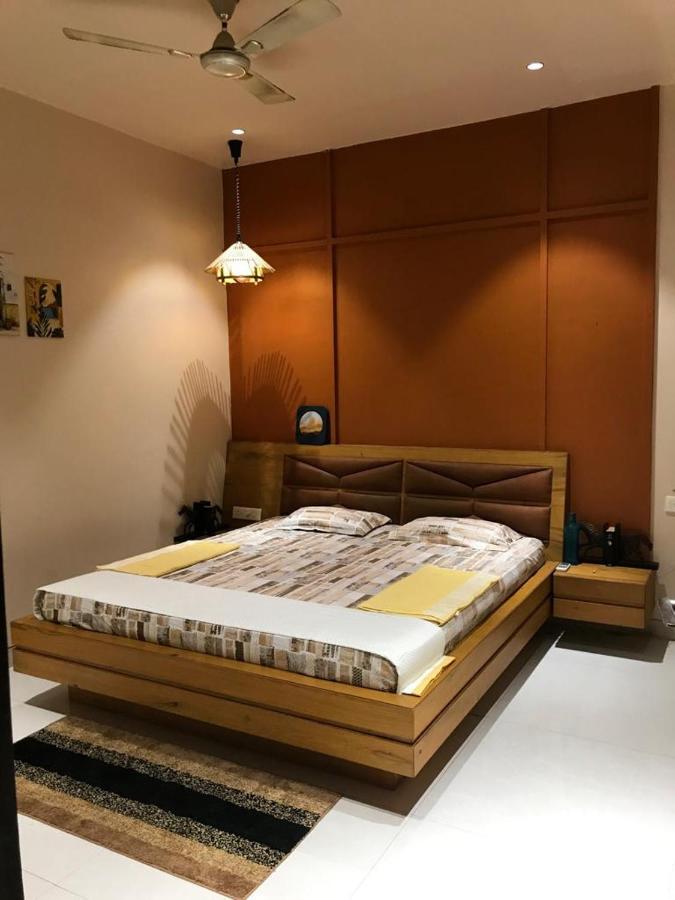 Entire Craftsman House With 2 Bedrooms Kitchen And More Raipur  Bagian luar foto