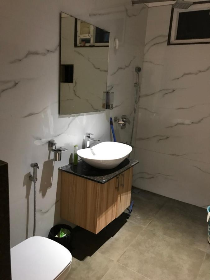 Entire Craftsman House With 2 Bedrooms Kitchen And More Raipur  Bagian luar foto