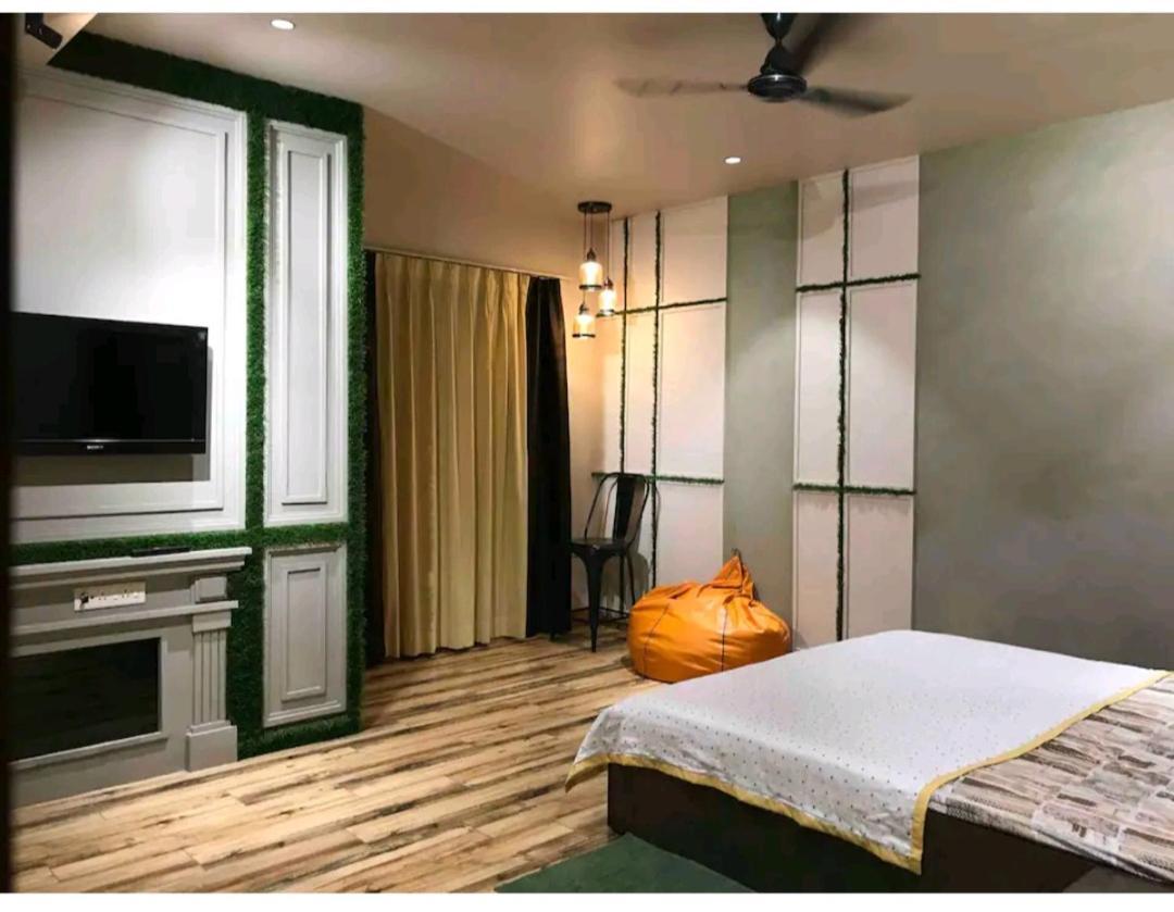 Entire Craftsman House With 2 Bedrooms Kitchen And More Raipur  Bagian luar foto